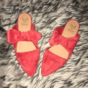 ✨❤️BEAST FASHION red mules❤️✨